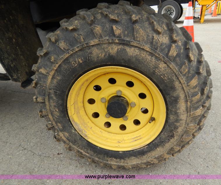 image for item H3471 2009 John Deere Gator UTV