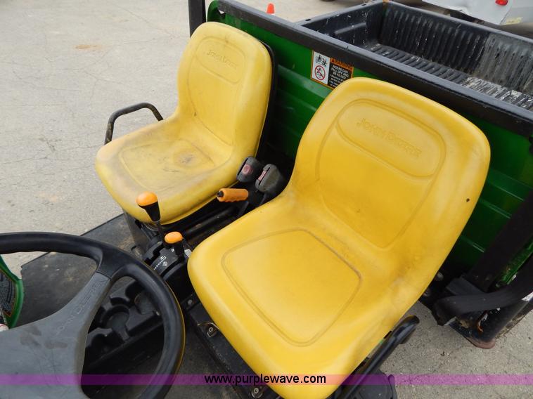 image for item H3471 2009 John Deere Gator UTV