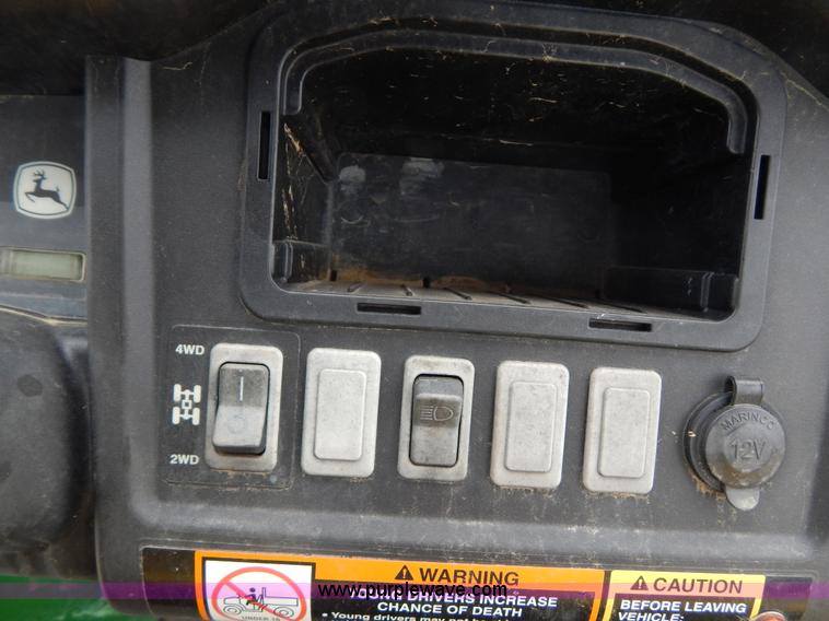 image for item H3471 2009 John Deere Gator UTV