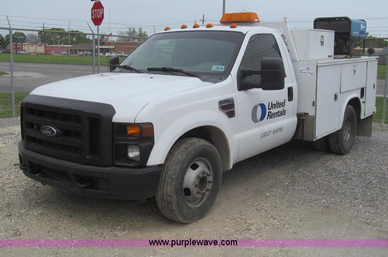 image for item I7137 2008 Ford F350 Super Duty XLT service truck