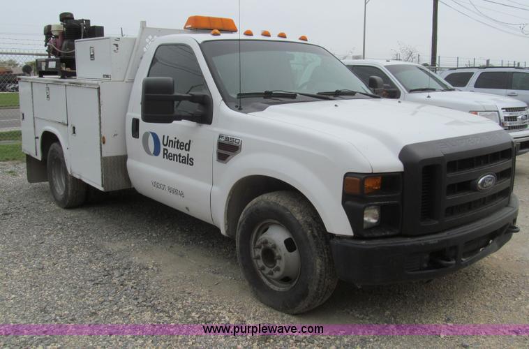 image for item I7137 2008 Ford F350 Super Duty XLT service truck