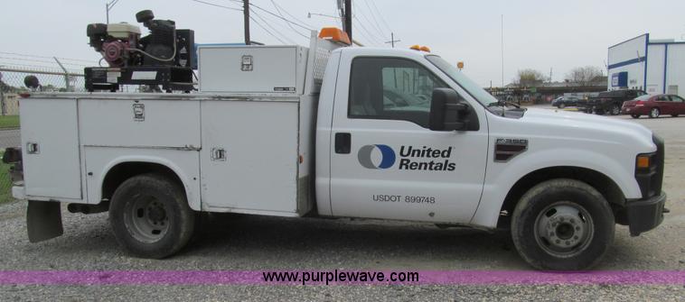 image for item I7137 2008 Ford F350 Super Duty XLT service truck