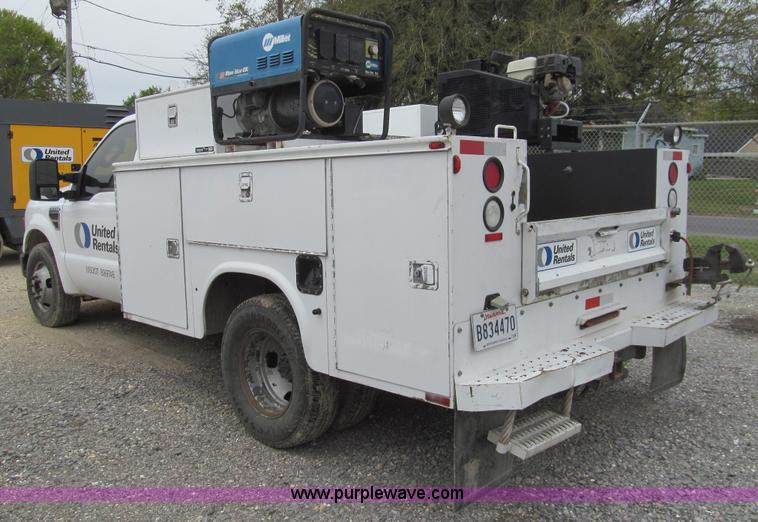 image for item I7137 2008 Ford F350 Super Duty XLT service truck