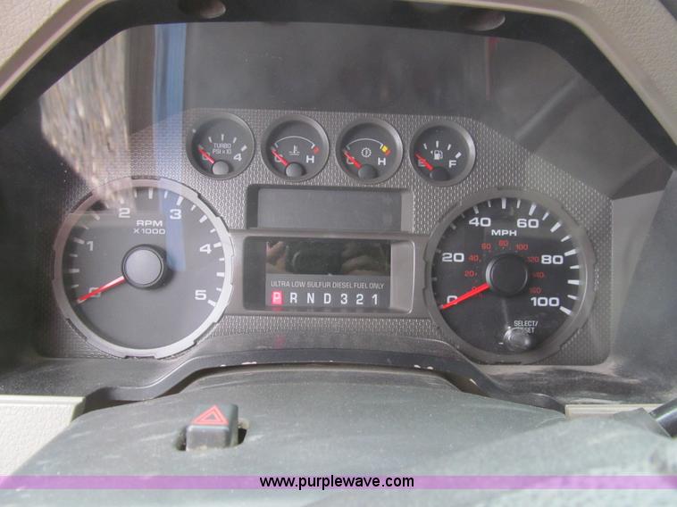 image for item I7137 2008 Ford F350 Super Duty XLT service truck