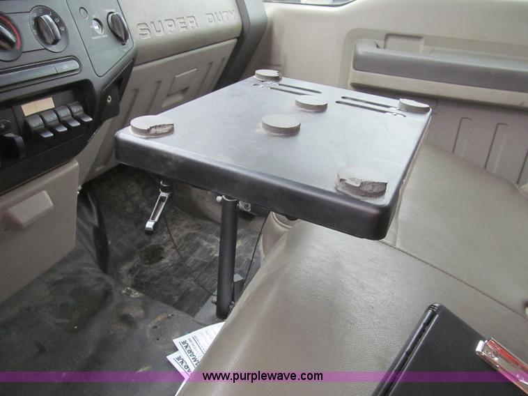 image for item I7137 2008 Ford F350 Super Duty XLT service truck