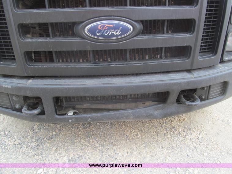 image for item I7137 2008 Ford F350 Super Duty XLT service truck