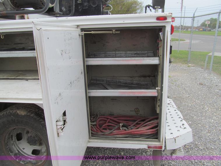 image for item I7137 2008 Ford F350 Super Duty XLT service truck