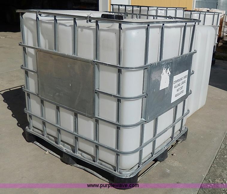image for item AC9195 (2) 260 gallon liquid tanks