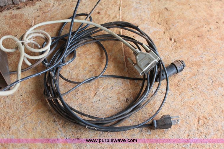 image for item AK9674 J&S portable livestock scale