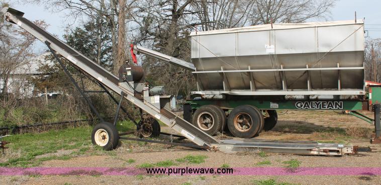 image for item AK9678 Adams FL-24 field loader conveyor