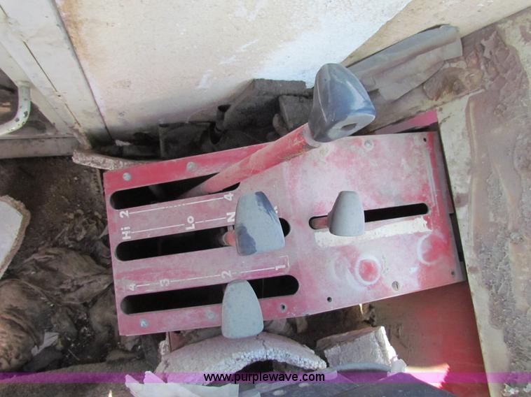 image for item AN9917 International 4166 4WD tractor