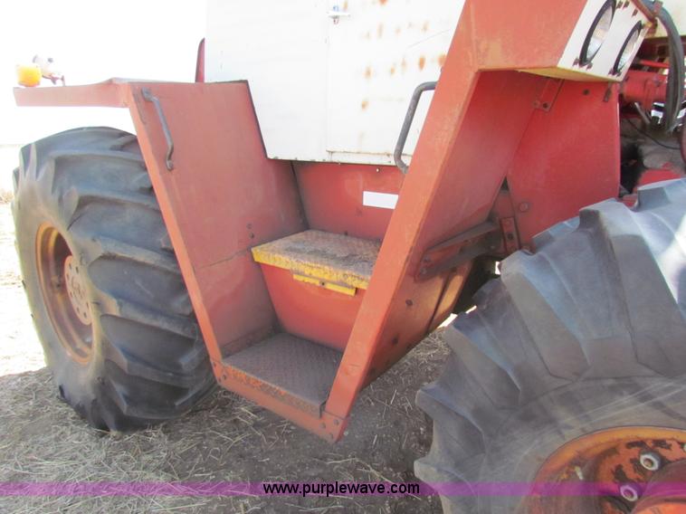 image for item AN9917 International 4166 4WD tractor