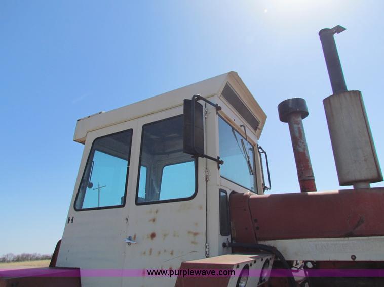 image for item AN9917 International 4166 4WD tractor