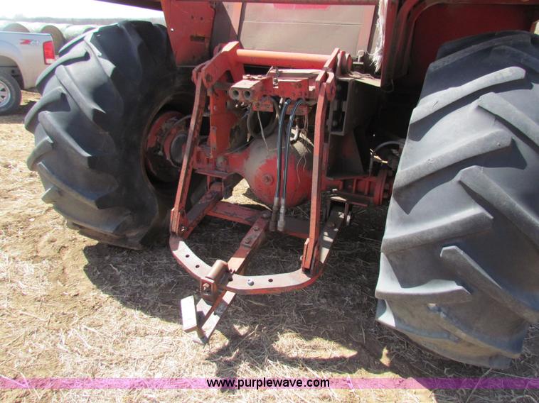 image for item AN9917 International 4166 4WD tractor