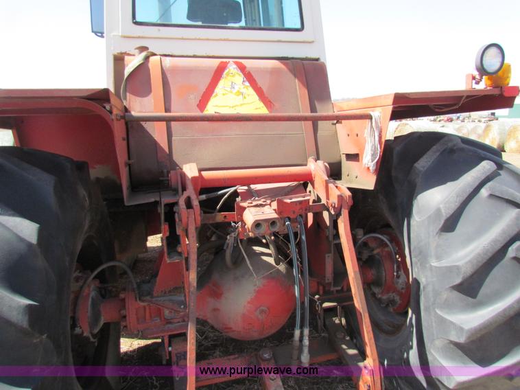 image for item AN9917 International 4166 4WD tractor