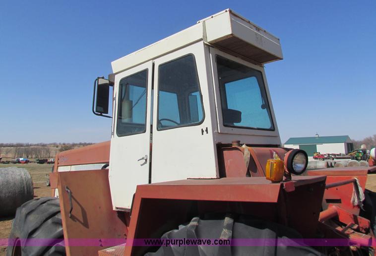 image for item AN9917 International 4166 4WD tractor