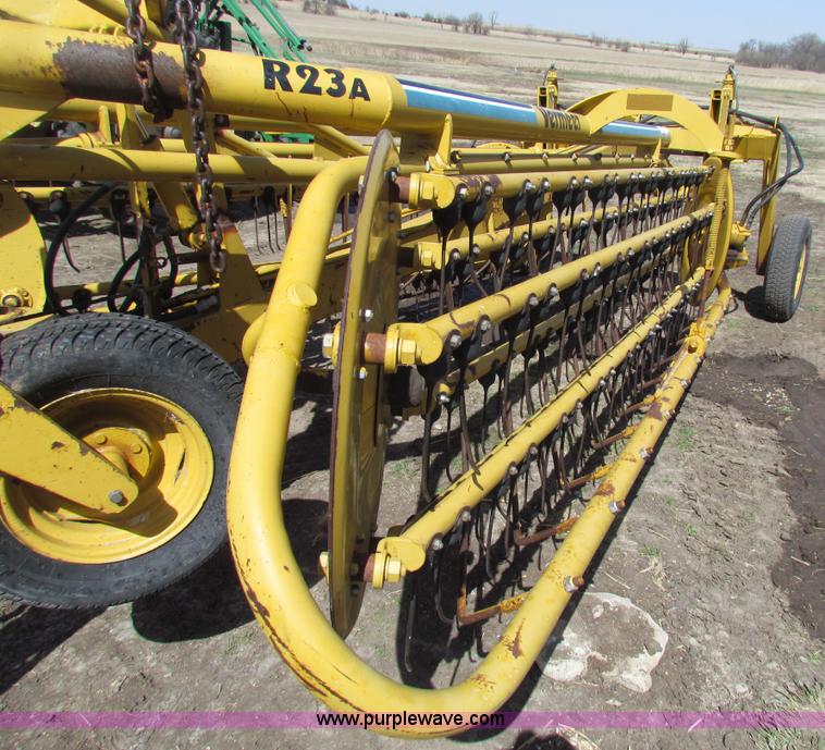 image for item AN9924 Vermeer R23A hydraulic driven rake