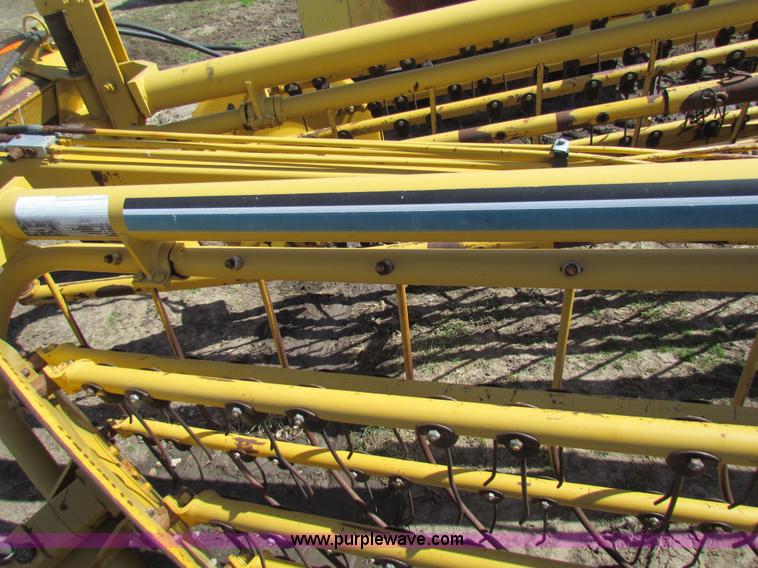 image for item AN9924 Vermeer R23A hydraulic driven rake