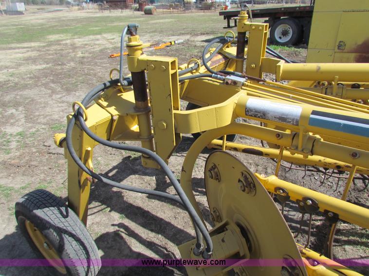 image for item AN9924 Vermeer R23A hydraulic driven rake