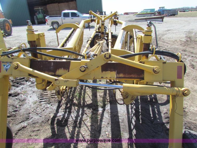 image for item AN9924 Vermeer R23A hydraulic driven rake