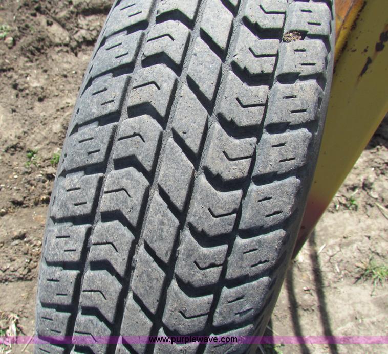 image for item AN9924 Vermeer R23A hydraulic driven rake