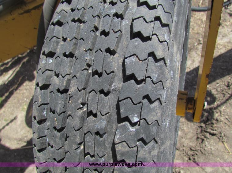 image for item AN9924 Vermeer R23A hydraulic driven rake