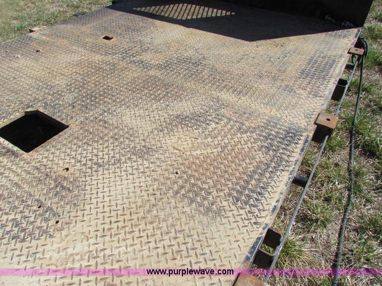 image for item AN9937 Steel flatbed