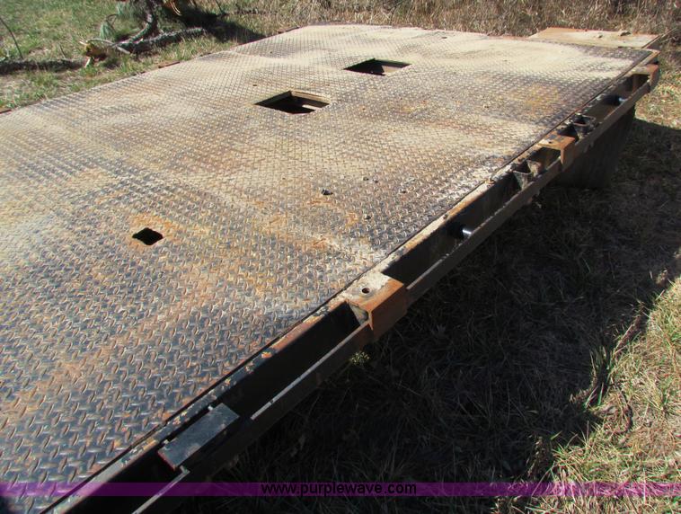 image for item AN9937 Steel flatbed