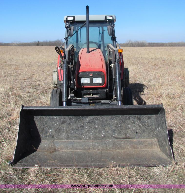 image for item AN9945 1998 Massey-Ferguson 4225 tractor