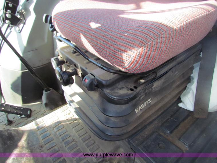 image for item AN9945 1998 Massey-Ferguson 4225 tractor