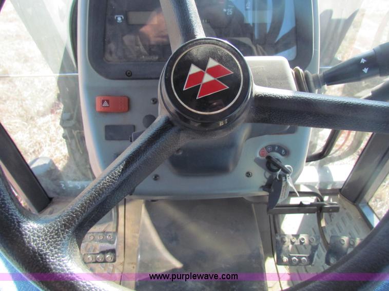 image for item AN9945 1998 Massey-Ferguson 4225 tractor