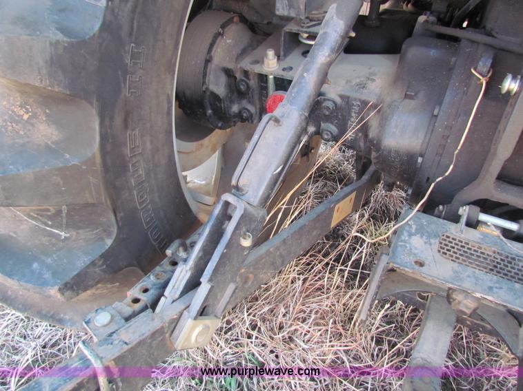 image for item AN9945 1998 Massey-Ferguson 4225 tractor