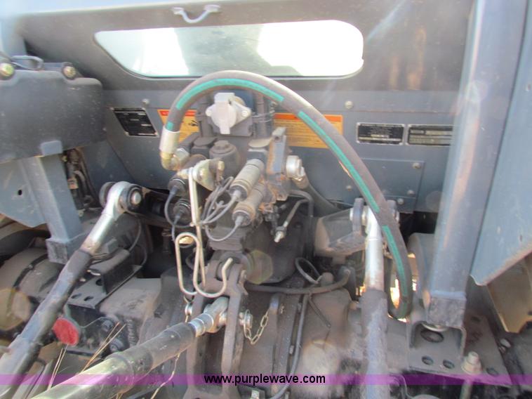 image for item AN9945 1998 Massey-Ferguson 4225 tractor