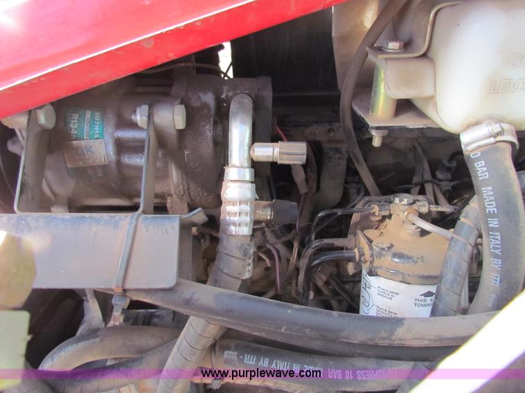 image for item AN9945 1998 Massey-Ferguson 4225 tractor