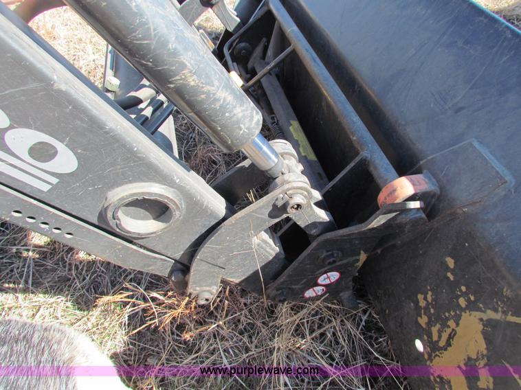 image for item AN9945 1998 Massey-Ferguson 4225 tractor