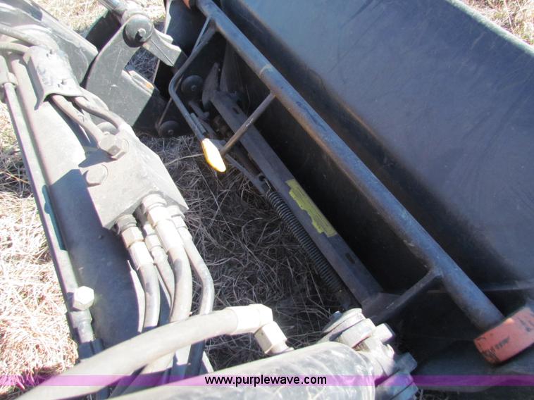 image for item AN9945 1998 Massey-Ferguson 4225 tractor