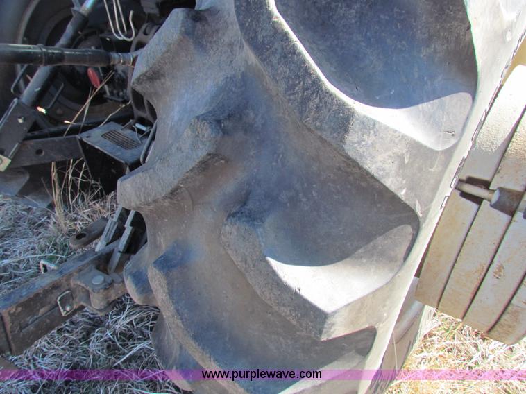 image for item AN9945 1998 Massey-Ferguson 4225 tractor