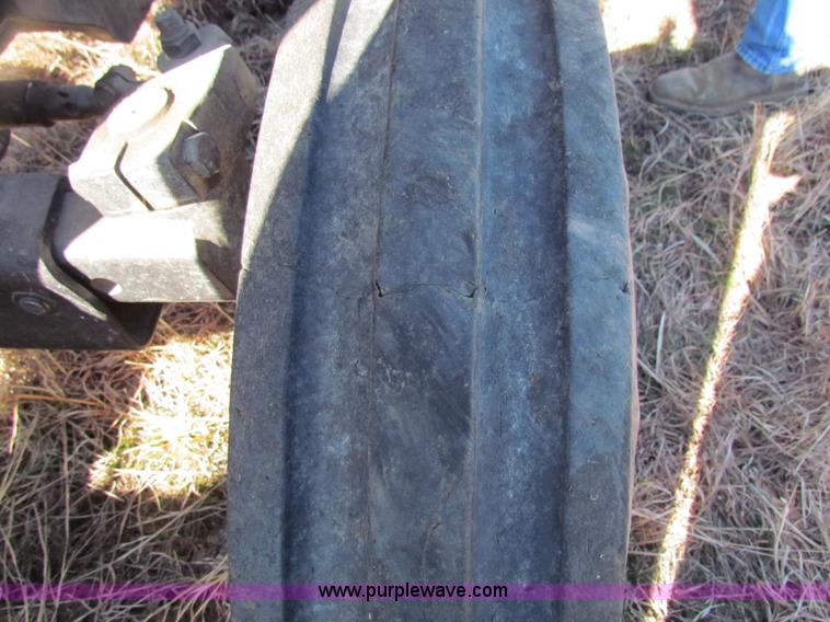 image for item AN9945 1998 Massey-Ferguson 4225 tractor