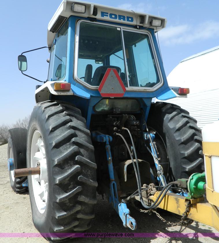 image for item AQ9491 Ford TW35 MFWD tractor
