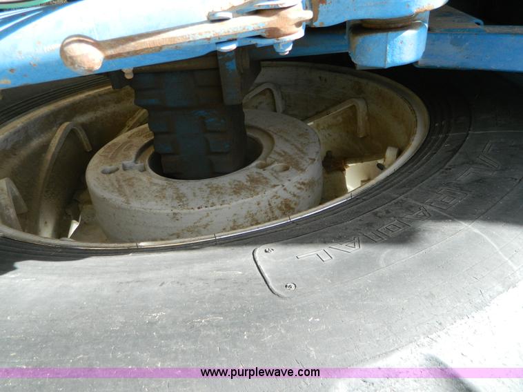 image for item AQ9491 Ford TW35 MFWD tractor