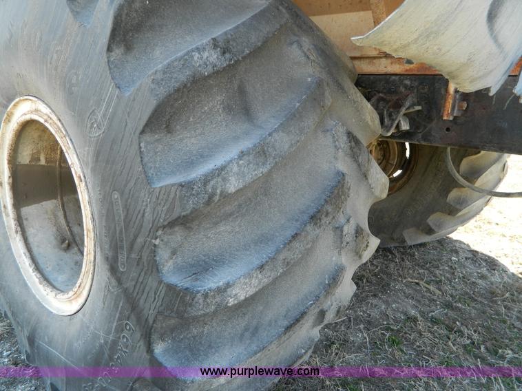 image for item AQ9494 1992 International 2554 spreader truck