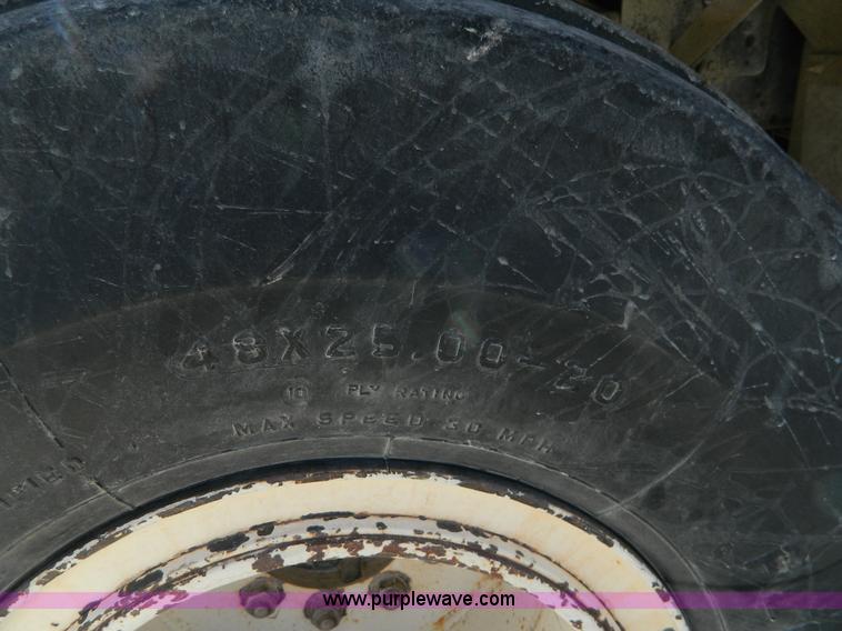 image for item AQ9494 1992 International 2554 spreader truck