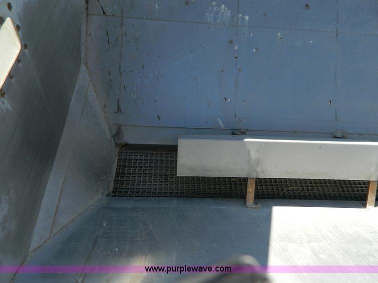 image for item AQ9494 1992 International 2554 spreader truck