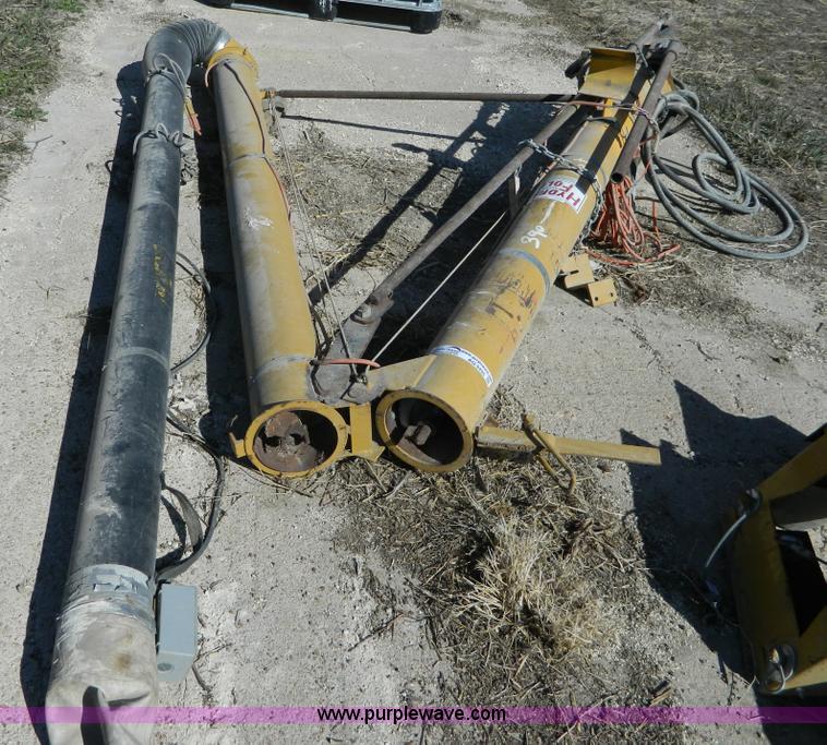 image for item AQ9495 Hydra fold drill fill auger