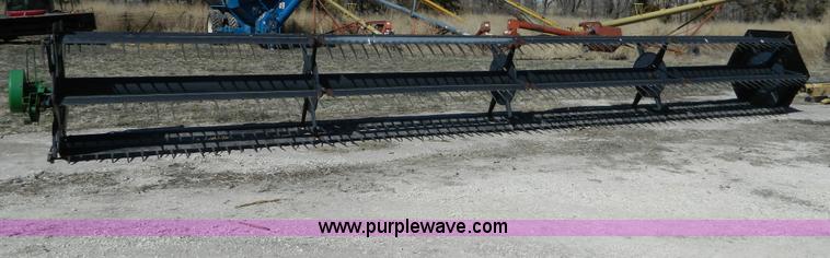 image for item AQ9496 John Deere 930 platform reel