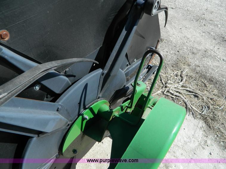 image for item AQ9496 John Deere 930 platform reel