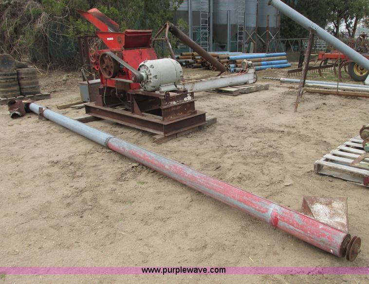 WW Grinder Corp roller mill in Colwich, KS Item AX9837 sold Purple