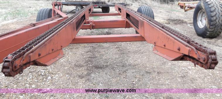 image for item C1919 Hesston bale handler