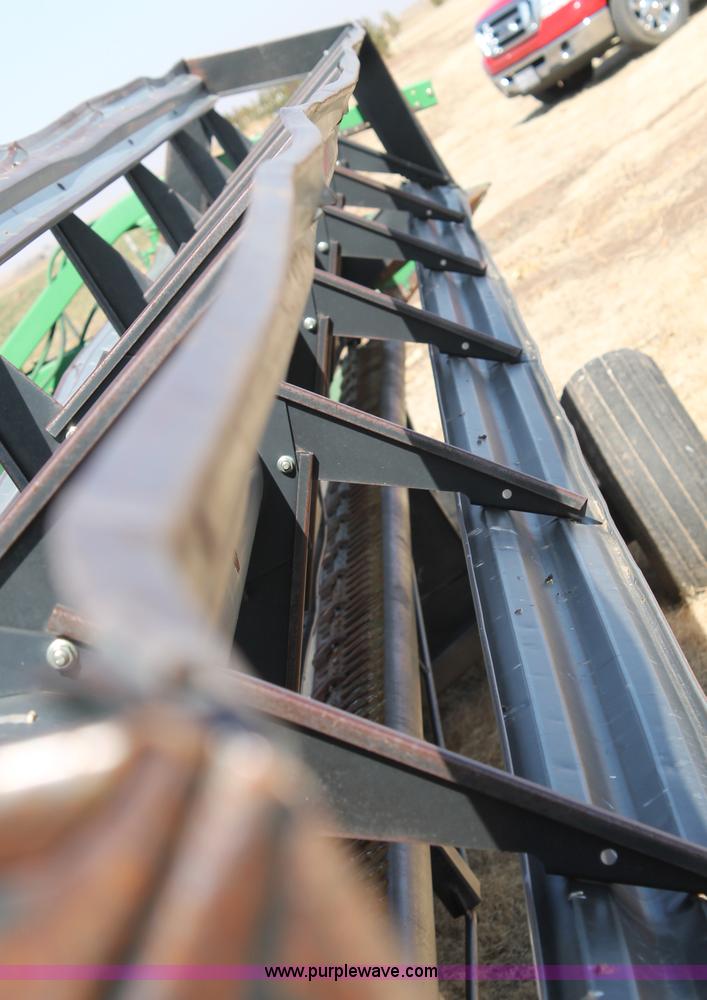 image for item C3784 1998 John Deere 930 30' rigid platform head