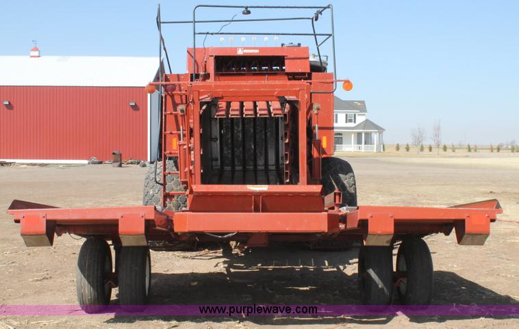 image for item C3786 2000 Hesston 4910 large square baler